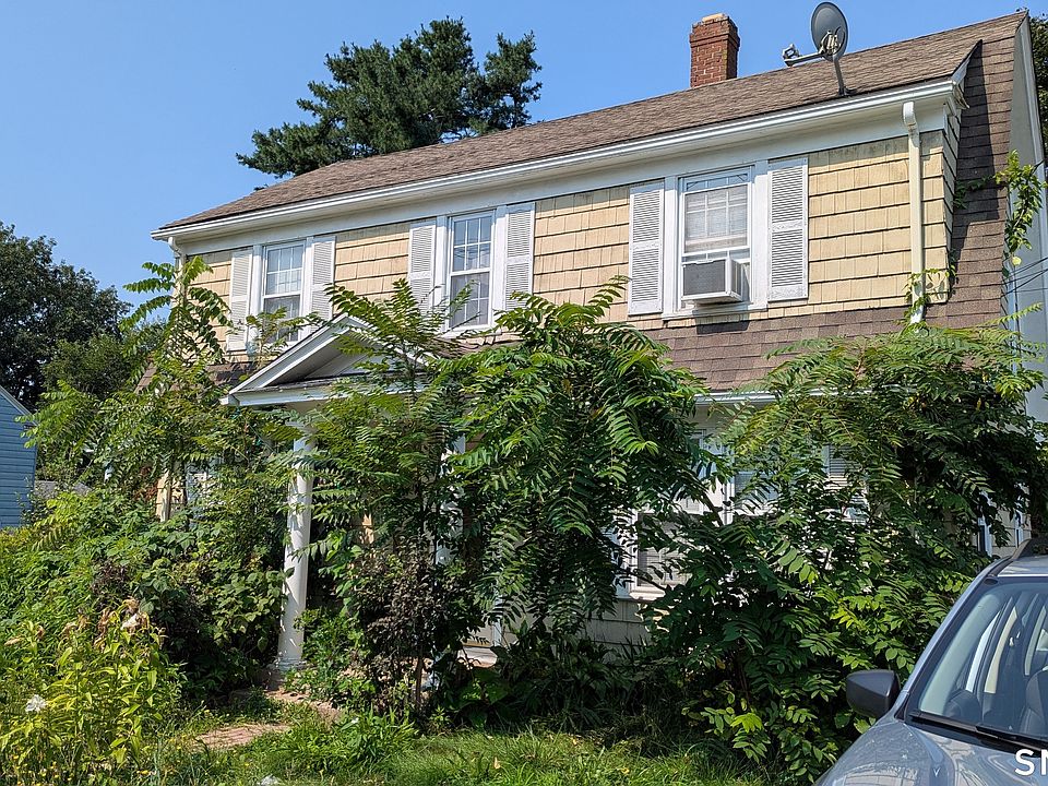 2nd image of 355 Curtis Street