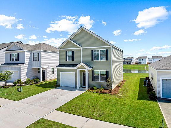 2nd image of 410 Broad Elm Way