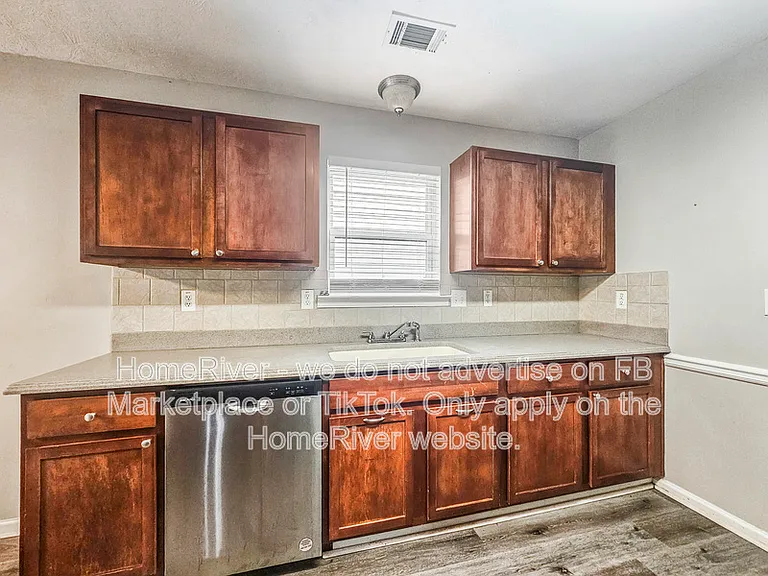 4723 Beau Point Ct — Photo 11