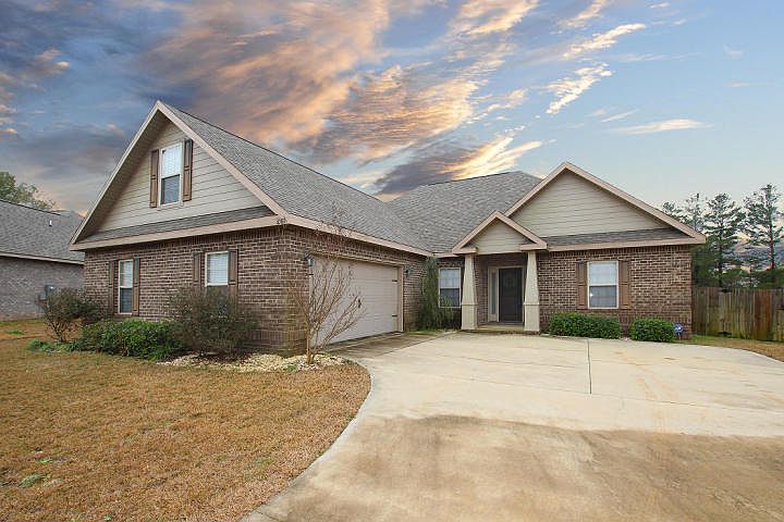 1st image of 3585 Autumn Woods Dr