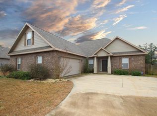 3585 Autumn Woods Dr, Crestview, FL 32539