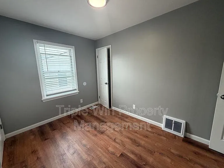 3349 Marmary Ln — Photo 23