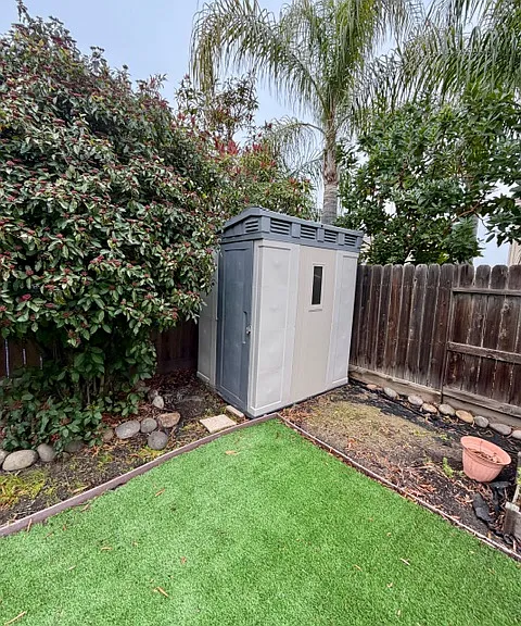 1728 Blackbird St — Photo 21