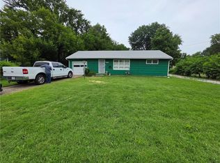 8504 E 87th St, Raytown, MO 64138