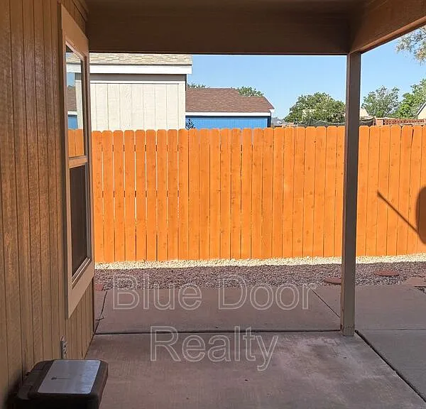 2125 Sierra Ln NE — Photo 31