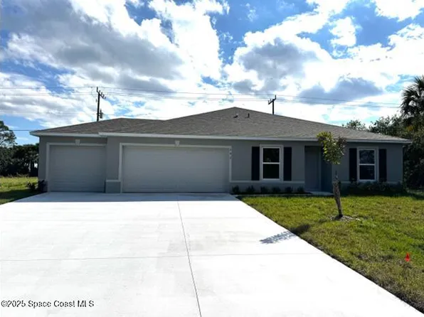 542 Lambert St SW, Palm Bay, FL 32908