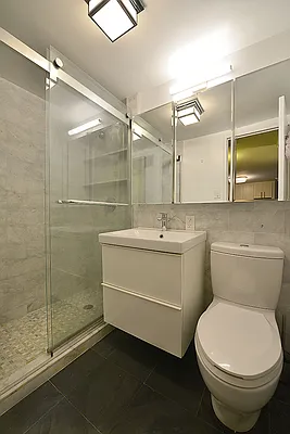 Sold by NYC Views Realty Corp | media 9