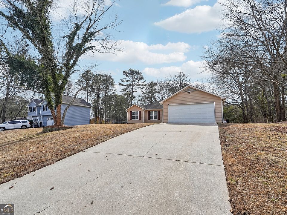 1st image of 2426 Windridge Dr NE