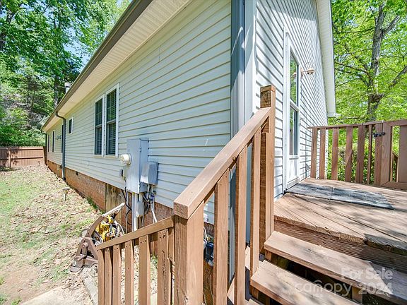 5th image of 132 Kem Ln