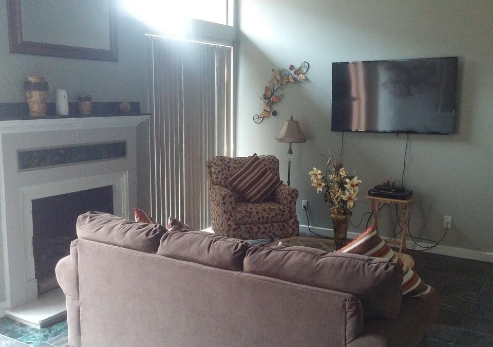 1st image of 8045 Gladys Ave