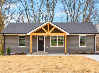 218 Creekside Dr, Clarksville, TN 37042