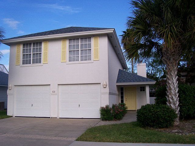 1st image of 1 Nassau Dr