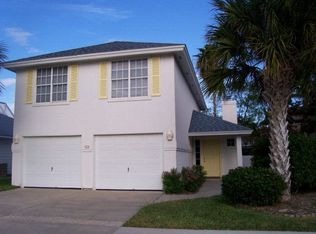 1 Nassau Dr, Rockport, TX 78382