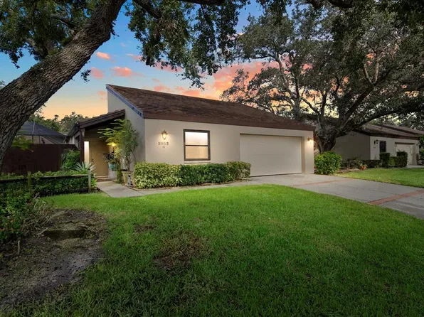 3953 Glen Oaks Manor Dr, Sarasota, FL 34232