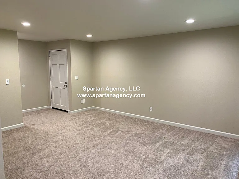 4111 4th Street Pl SW #C — Photo 3