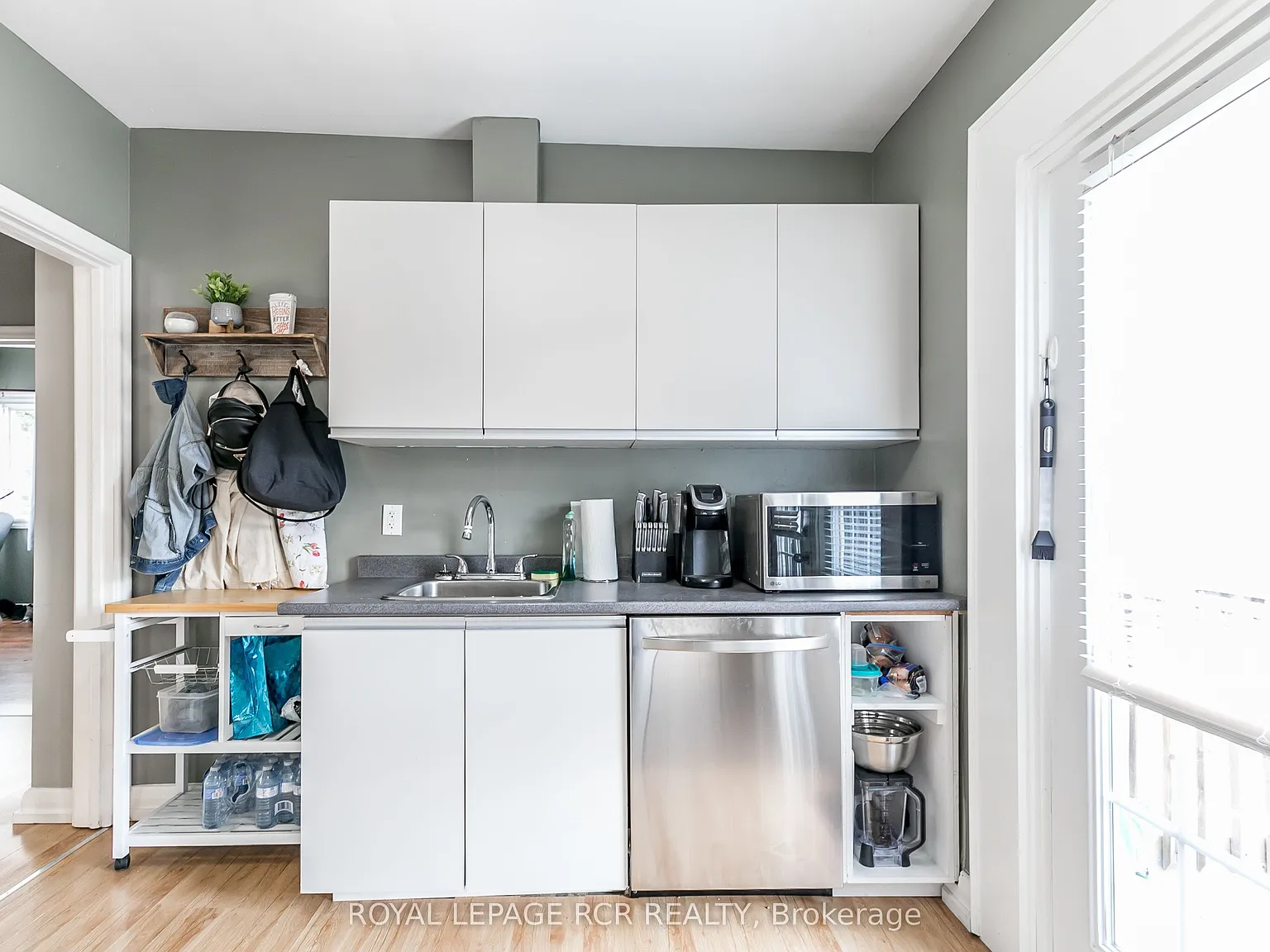 2 bed, $2,250 — Photo 2