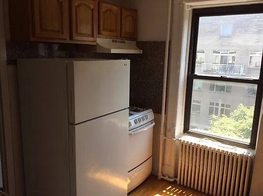 Rented by Peter Jacob, LREB | media 12