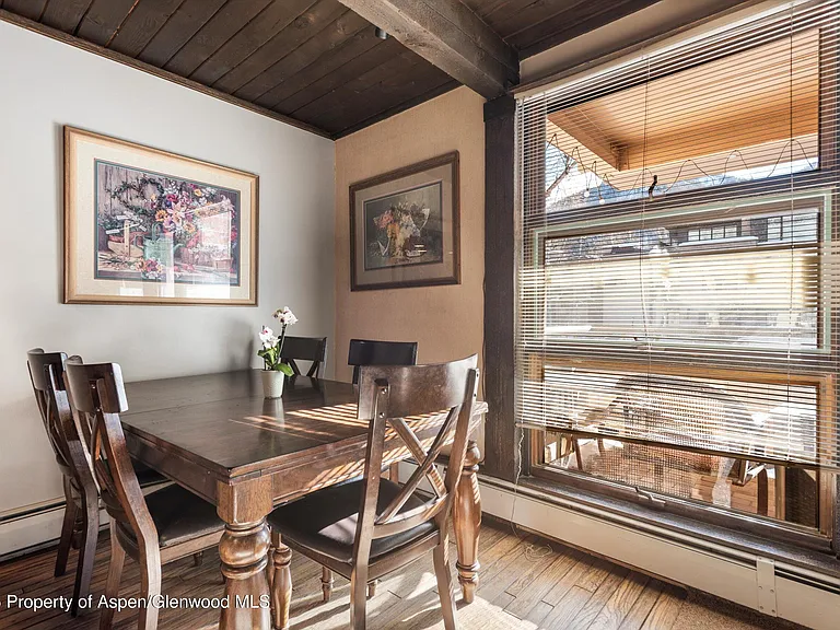 600 E Main St #207 — Photo 3