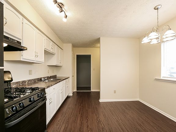 4th image of 1410 Geri Dr