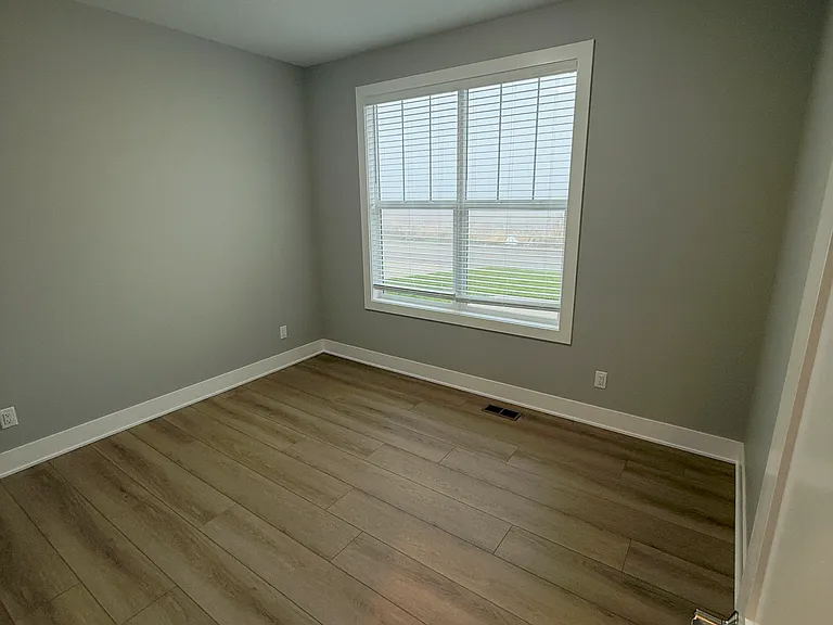 16757 Wilden Dr — Photo 10