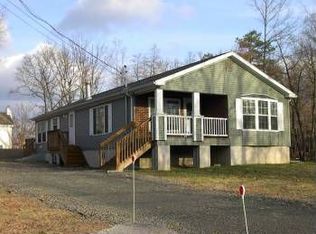 133 Heather Hill Rd, Dingmans Ferry, PA 18328