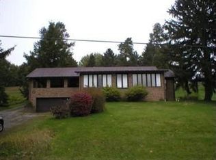 189 Coyle Curtain Rd, Monongahela, PA 15063