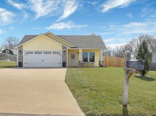 205 Bergsten Ct, Riley, KS 66531