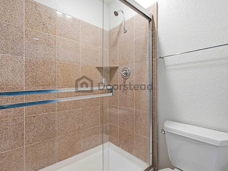 1318 B St #102 — Photo 34