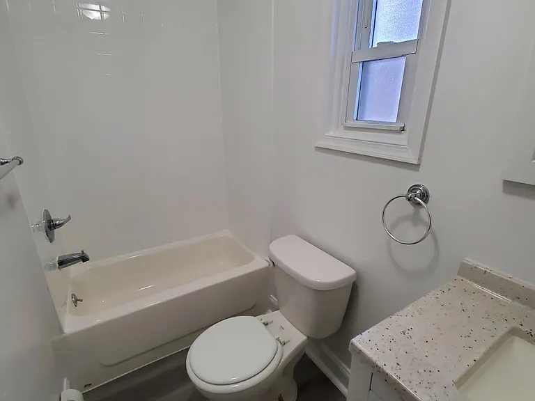 105 Hancock Ave #1 — Photo 7