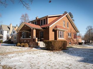 17 S Maple St, Mount Prospect, IL 60056