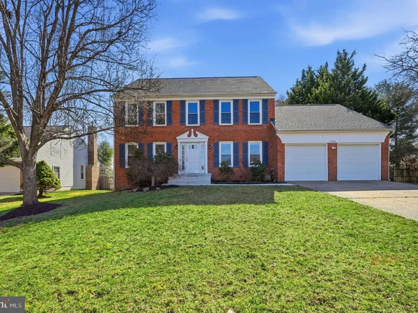 12903 Pinecrest Rd, Herndon, VA 20171
