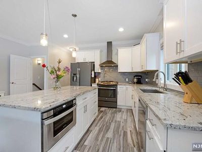 93 Lincoln Ave, Cliffside Park, NJ, 07010