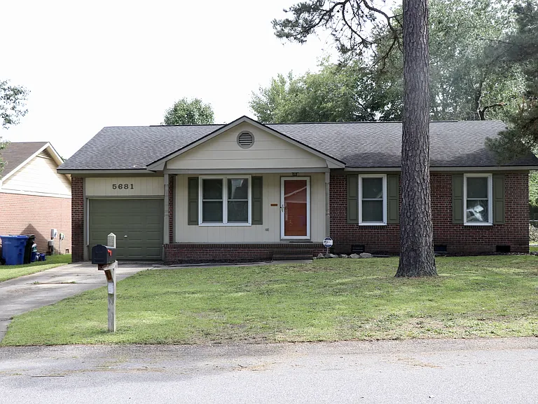 5681 Pepperbush Dr — Photo 32