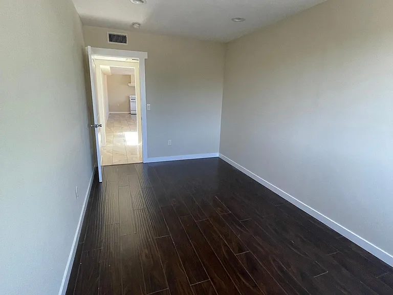 14629 Friar St #3 — Photo 16