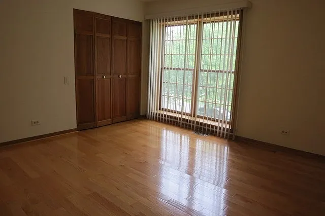 624 Marseilles Cir photo 1