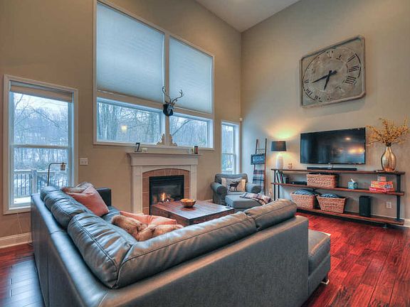 4th image of 1153 Spice Bush Dr SE