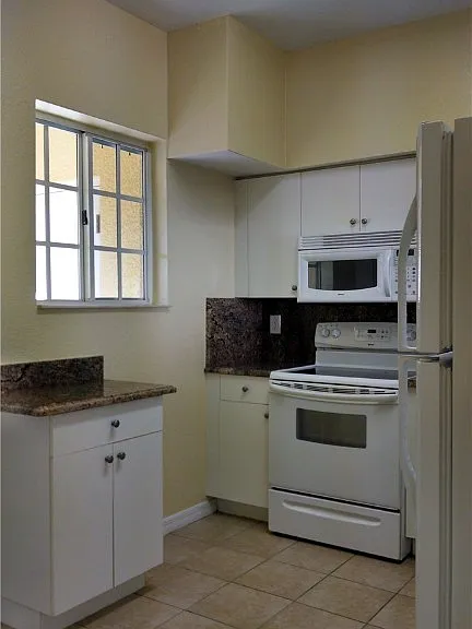 8416 Bernwood Cove Loop #1610 — Photo 3