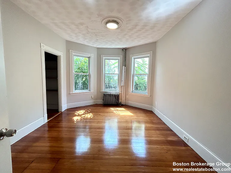 22 Humphreys St #1 — Photo 3