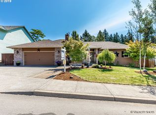 17260 Amber Ln, Sandy, OR 97055