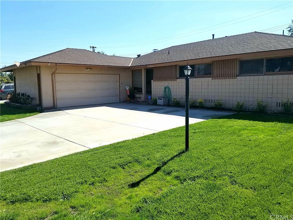1st image of 2258 E Banyan Pl