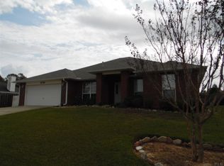 10745 Country Ostrich Dr, Pensacola, FL 32534