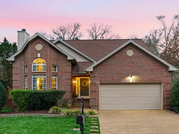 6857 Sunnywood Dr, Nashville, TN 37211