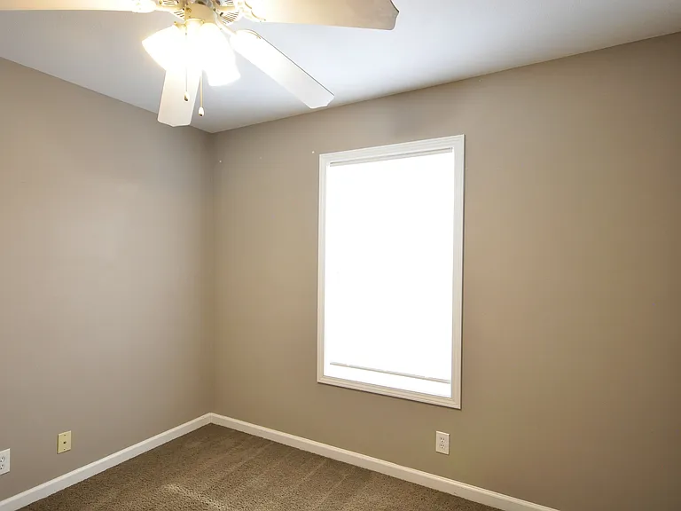 3291 S Senseney Cir — Photo 33