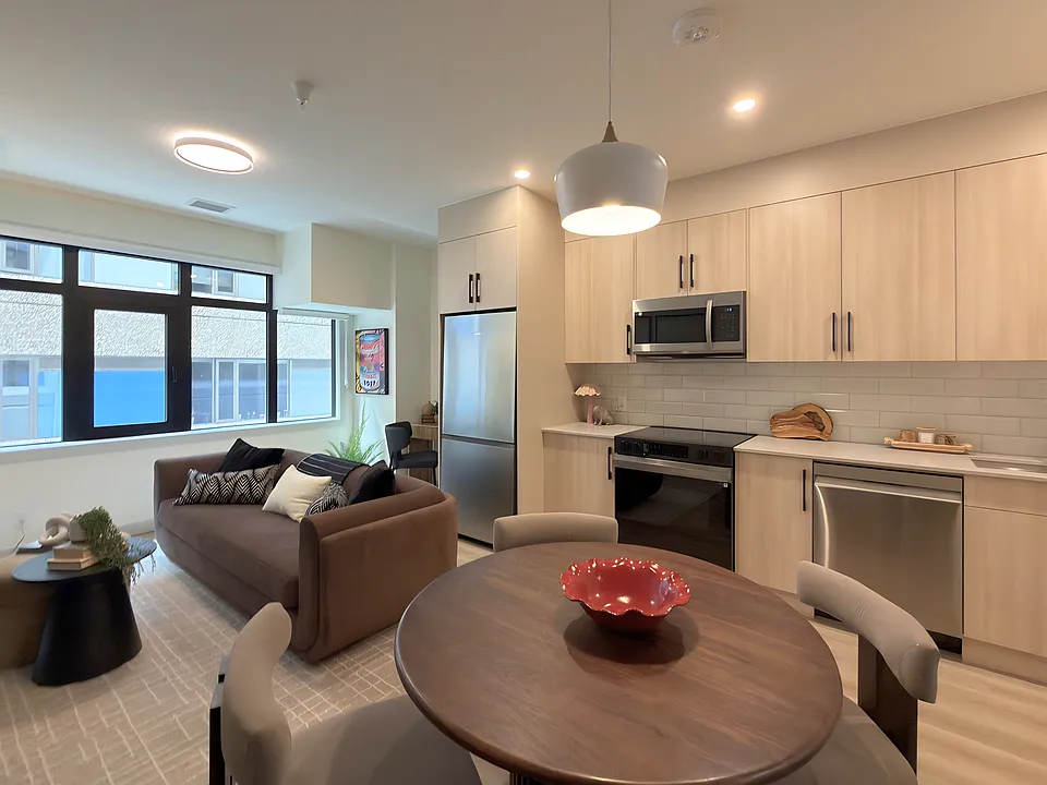 521 3rd Ave SW