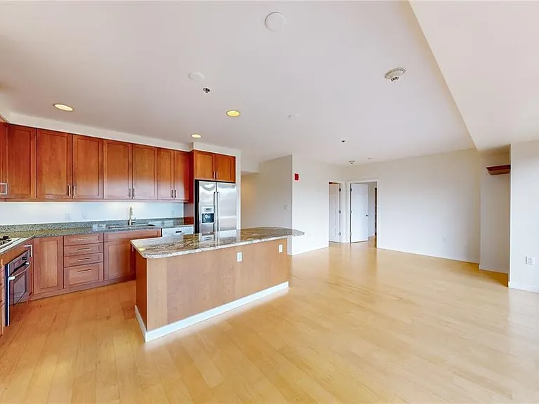100 Exchange St #1405 — Photo 8