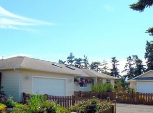 1672 Lotzgesell Rd, Sequim, WA 98382