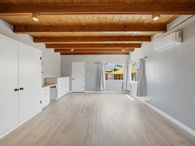 744 Flower Ave — Photo 48