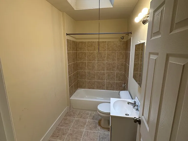 4602 Hurley St — Photo 6