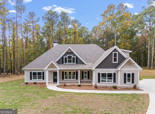 1797 Star Point Rd, Carrollton, GA 30116