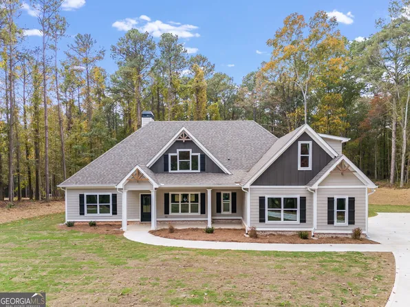 1797 Star Point Rd, Carrollton, GA 30116